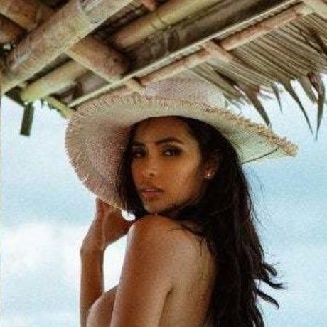 Angela Castellanos kostenlose nackt archiv