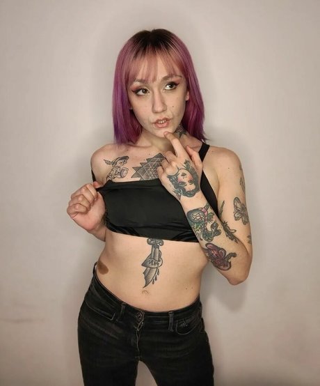 Redfoxy12 erwachsene hübsche foto