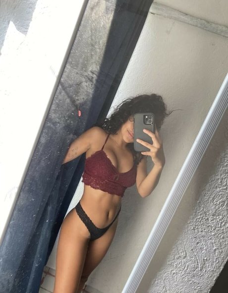 Merith Aranda Rosafire Profilbild