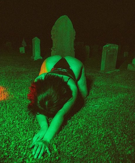 Doomvana pornostar exklusive archiv