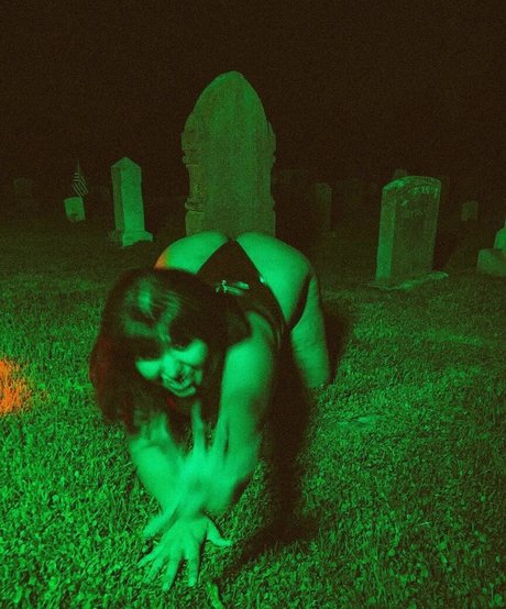 Doomvana hübsche nackten fotos