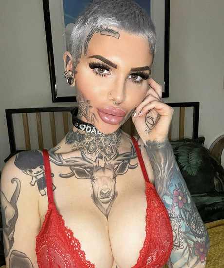 claire no hair schauspielerin nacktheit fotos