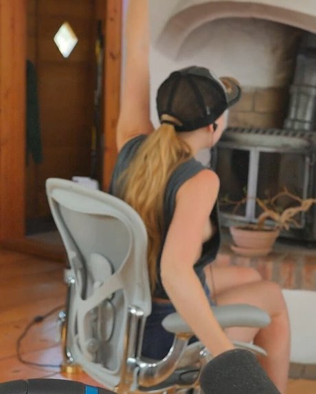 SiriSirililia sexy nackten bilder