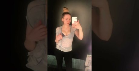 SiriSirililia Bilder