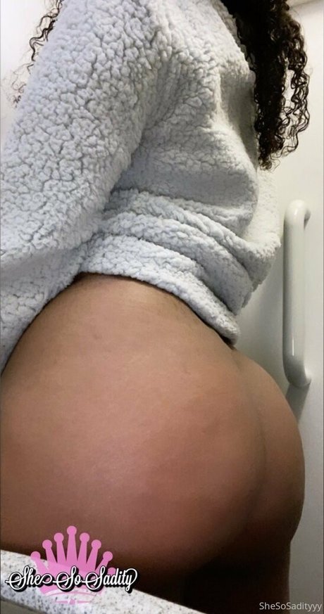 SheSoSadityyy schauspielerin kunst galerien