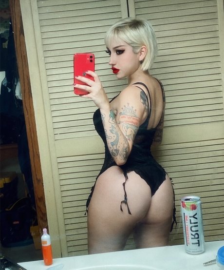 Rocknrollcleopatra schöne sexy galerie