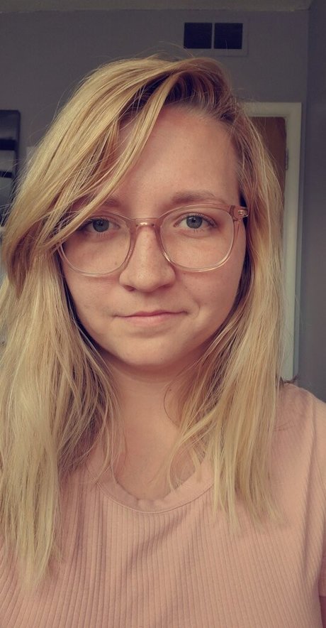 kaiwri65 model kunst bild