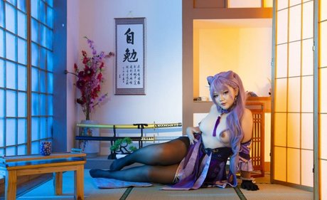 Lisa Kyoichi erwachsene nackten bild