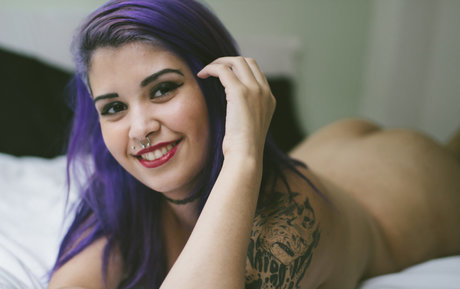 Lorry Suicide erwachsene nacktheit galerie