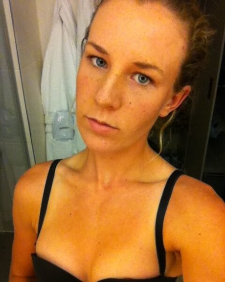 Olivia Rogowska erotische sex fotos