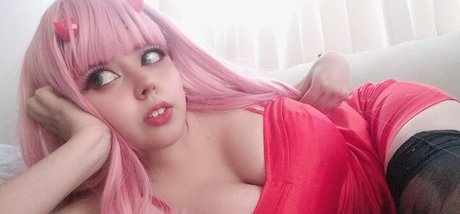 nninfula heiße exklusive bild