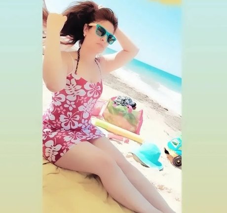 Biba Aboura sexy erotische galerien