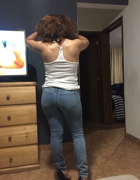 Antonela freie nackt bild