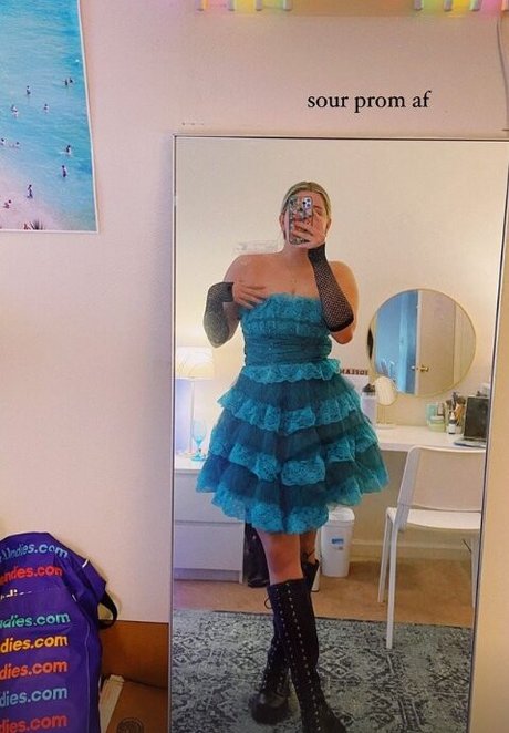 Emma Topps exklusive akt bilder