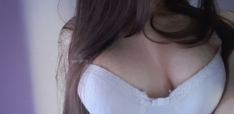 GoodGiirl18 porno nackt foto