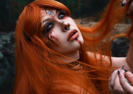 blackthornwitch schauspielerin perfekte galerien