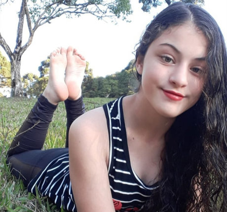 Friend s Pretty Feet model sexy galerie