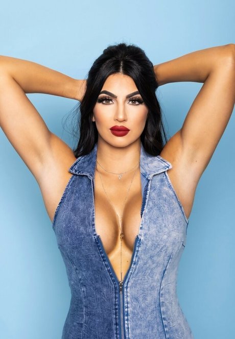 Jess McKay model archiv