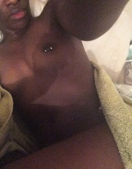 Dnay Baptiste kostenlose nacktheit archiv