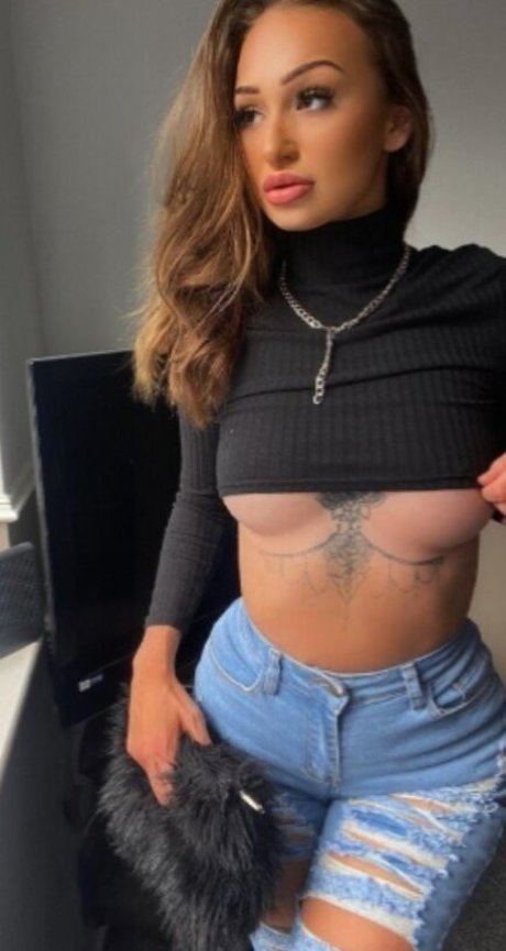 Sarah Golding freie erwachsene bilder