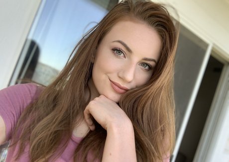 reife blonde onlyfans erotische schöne bild