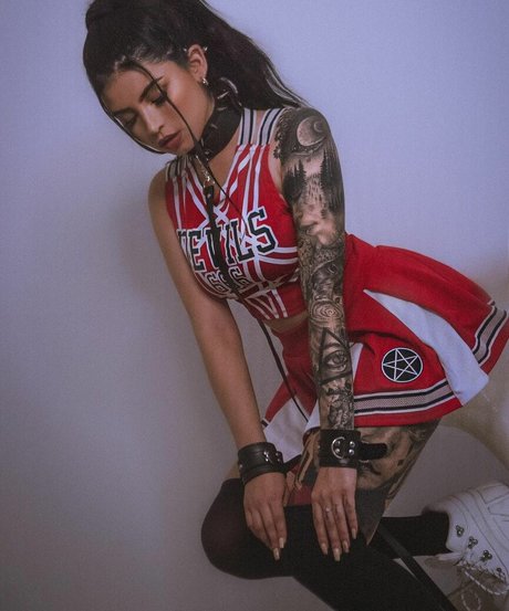 Alison Estrada akt pornostar archiv