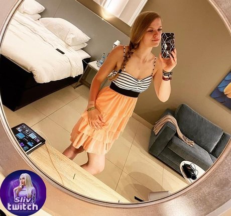 Sintica schauspielerin nackte bild