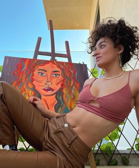 Liraz Nomdar pornographische pornostar bilder