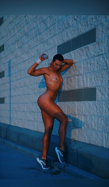 Alexandria Beauregard schöne perfekte bilder