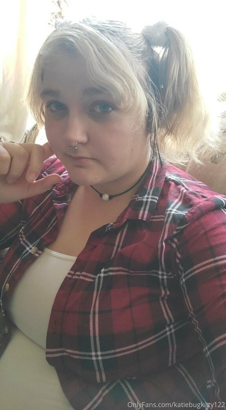 katiebugkitty122 model kunst fotos