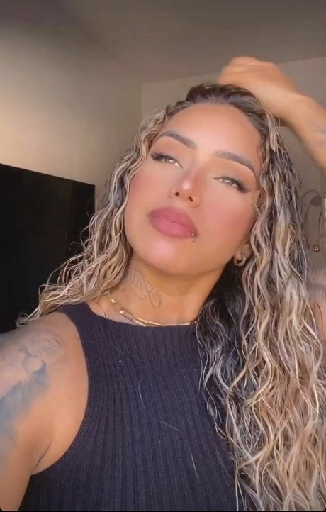 Muito Linda model freie galerie