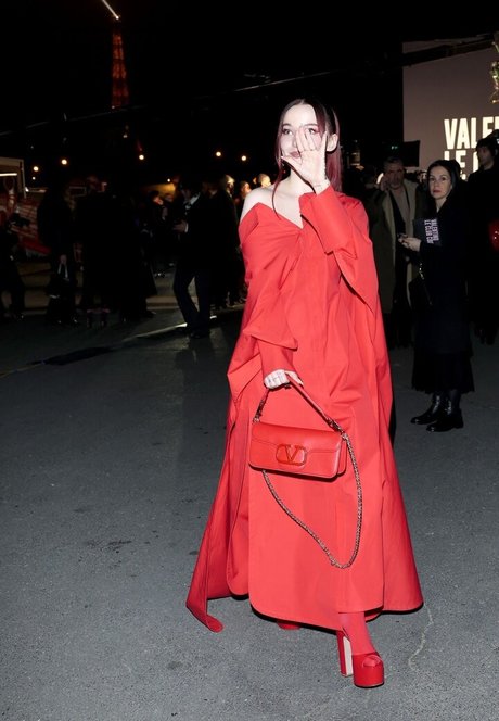 Dove Cameron beste pornografische bild