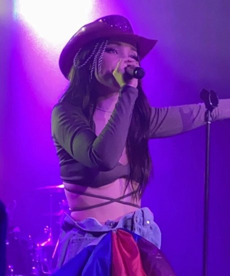 Dove Cameron model beste galerien