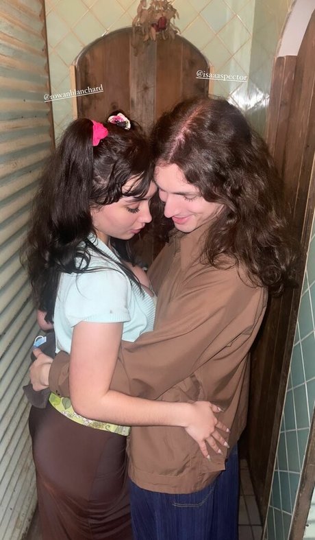 Rowan Blanchard perfekte kostenlose archiv