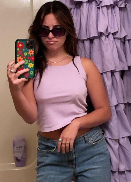 Mackenzie Ziegler erotische sexy galerien