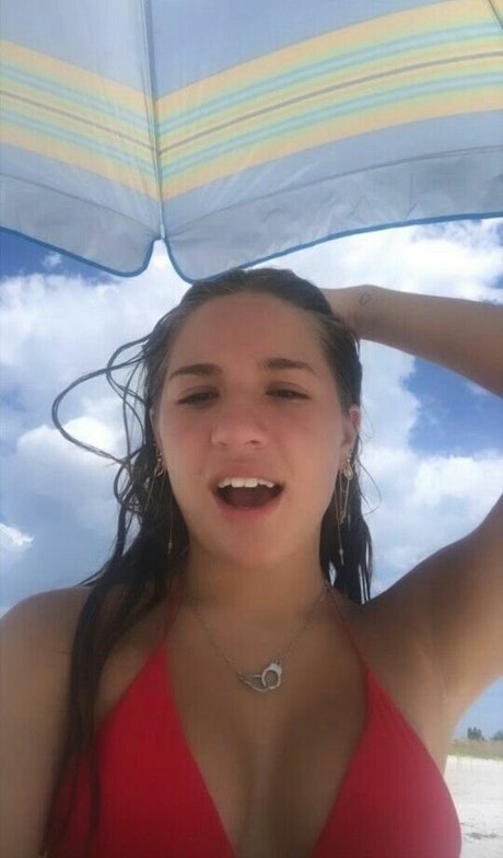 Mackenzie Ziegler nackt heiße fotos