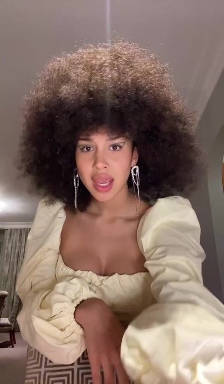 Sofia Wylie model pornografische galerien