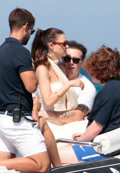 Nicola Peltz erotische sexy galerie