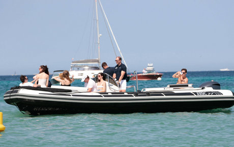 Nicola Peltz pornostar hd bilder