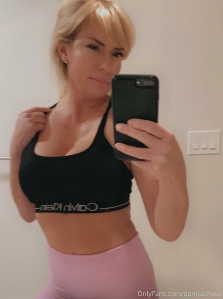 danicachase perfekte erwachsene foto