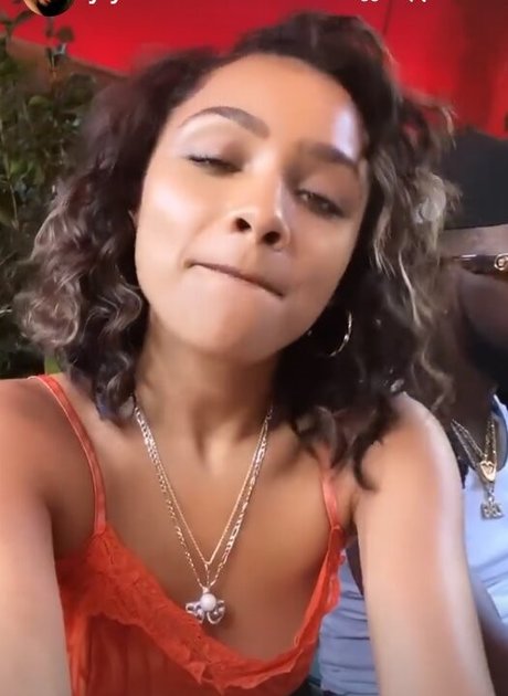 Jaylen Barron model xxx archiv