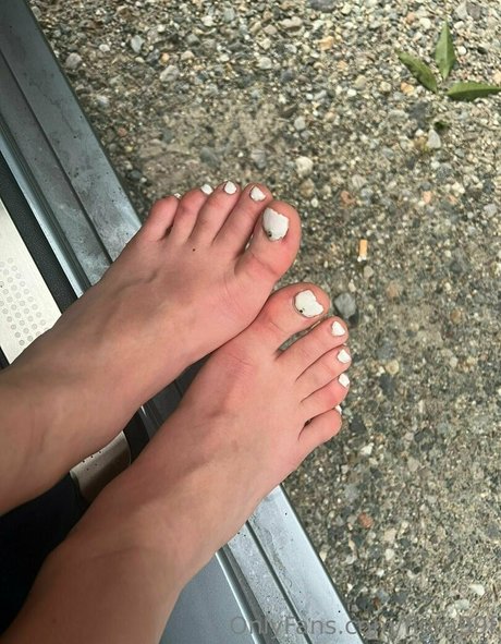 flora99f top nackt foto