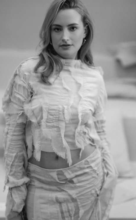 Amelia Dimoldenberg pornostar nackten galerien