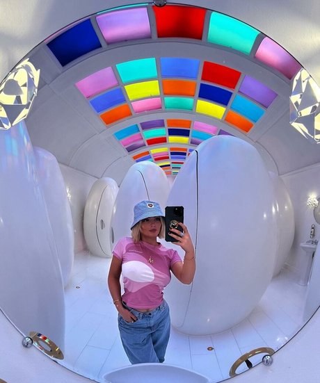 Millie Gibson Bilder