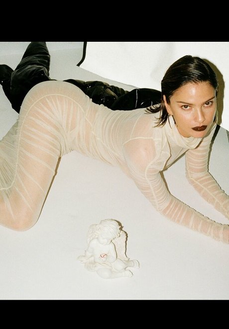 Shelley Hennig hübsche nackte bilder