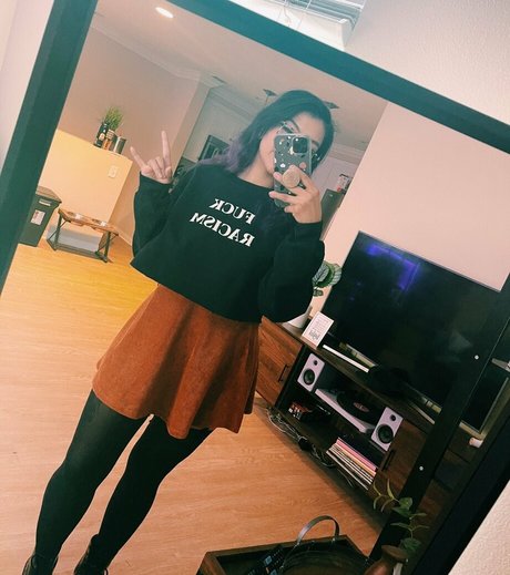 Aileen Senpai Bilder