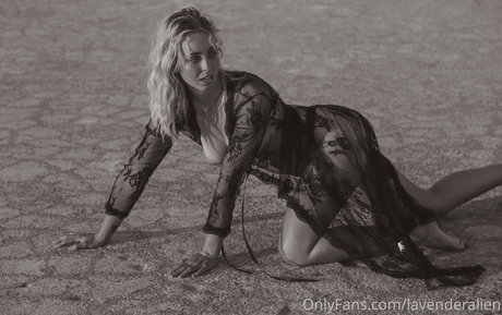 lavenderalien nackt sex archiv