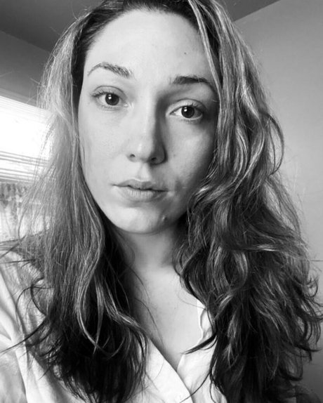 lilylabeau model nackten fotos