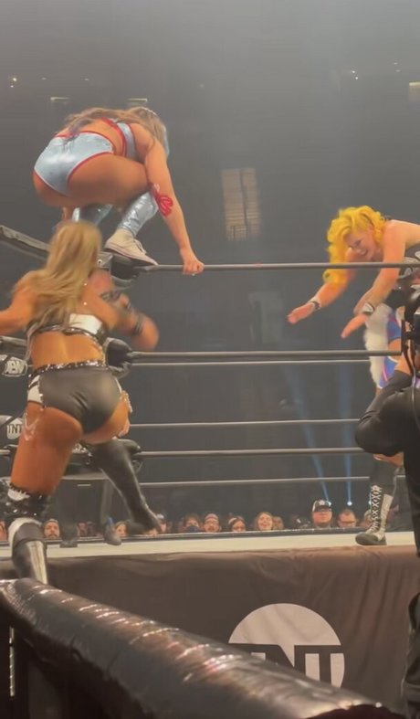 Anna Jay perfekte beste galerien