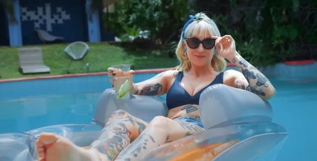 Mariana Ayres hübsche sex bild